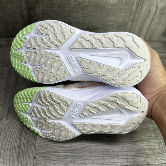 Nike Star Runner 4 Kids size 12c White Multicolored Lightweight Shoes - Picture 7 of 8